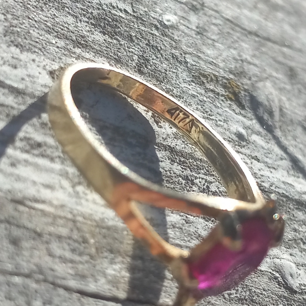 Vintage Solid 10k Ruby Turtle Pinky Ring - image 7